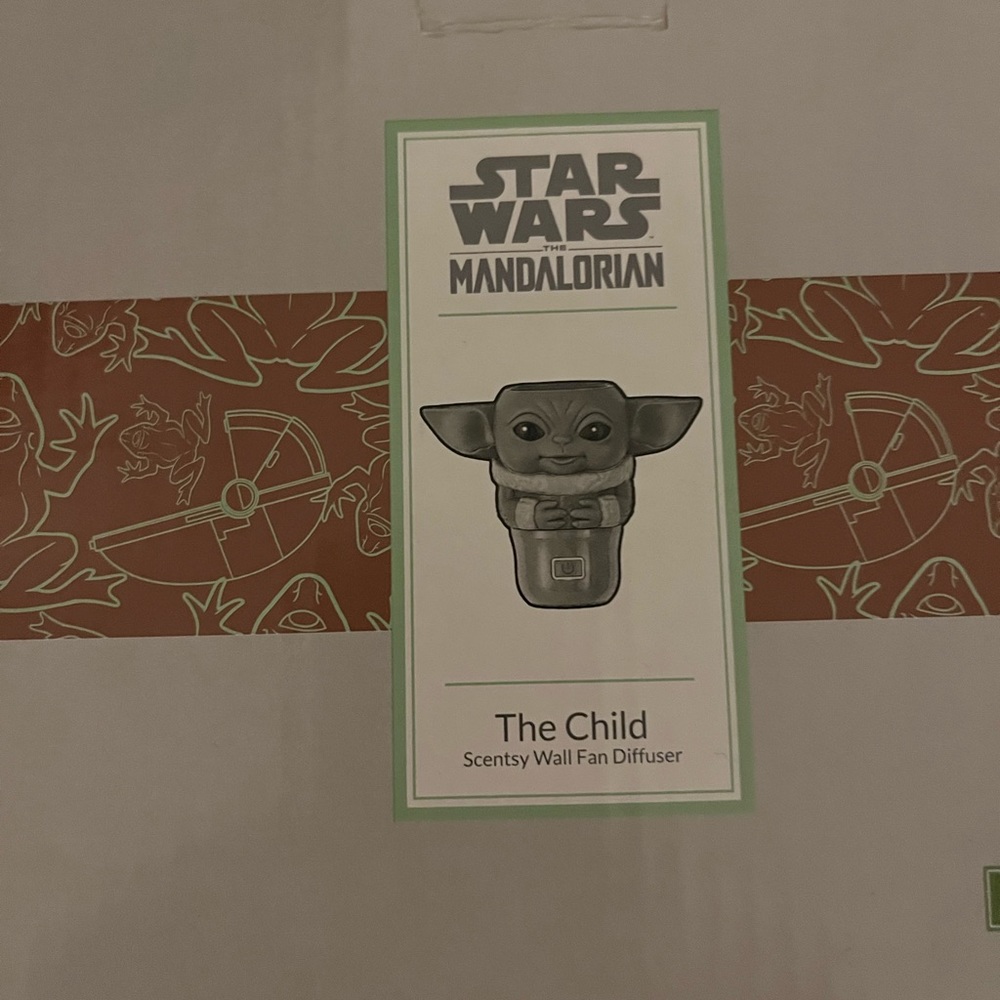 Brand new in the box Star Wars Mandalorian, the child wall fan diffuser